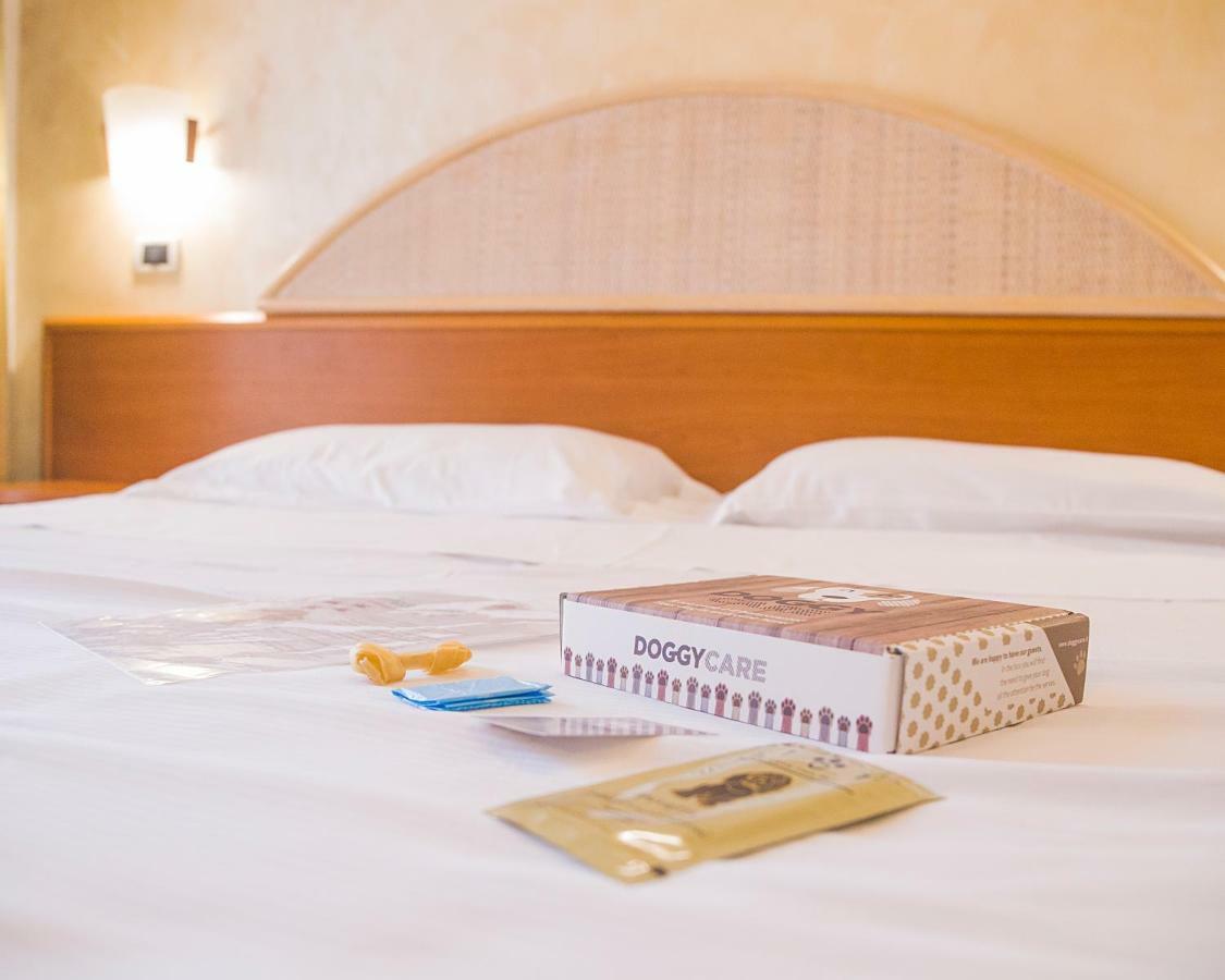 Hotel Prestige Montesilvano Marina Екстериор снимка